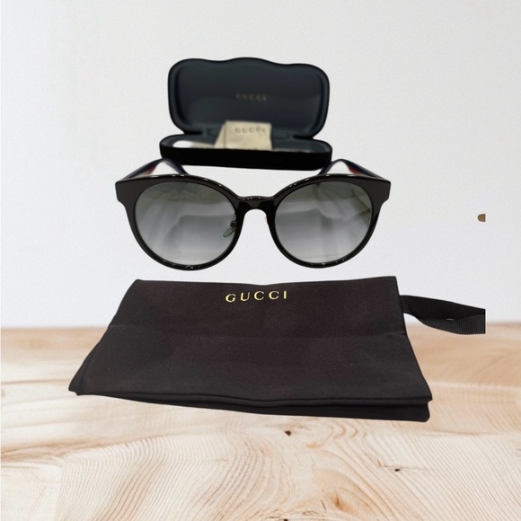 GUCCI GG0416SK 001 BLACK ROUND FRAME WOMEN’S SUNGLASSES GUCCI NEW - Picture 1 of 10